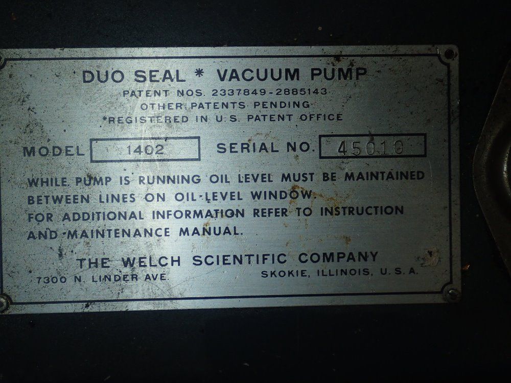 The Welch Scientific Company Duo-seal Vacuum Pump