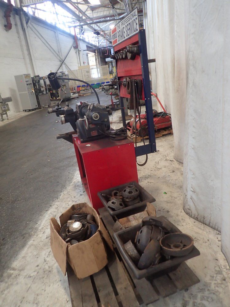 Ammco Safe-turn Brake Lathe