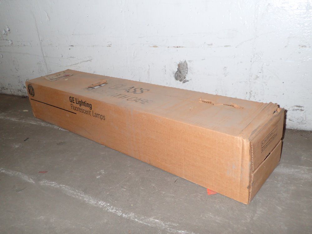 General Electric Fluorescent Light Bulbs