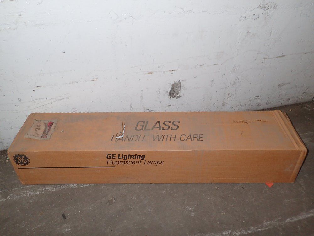 General Electric Fluorescent Light Bulbs