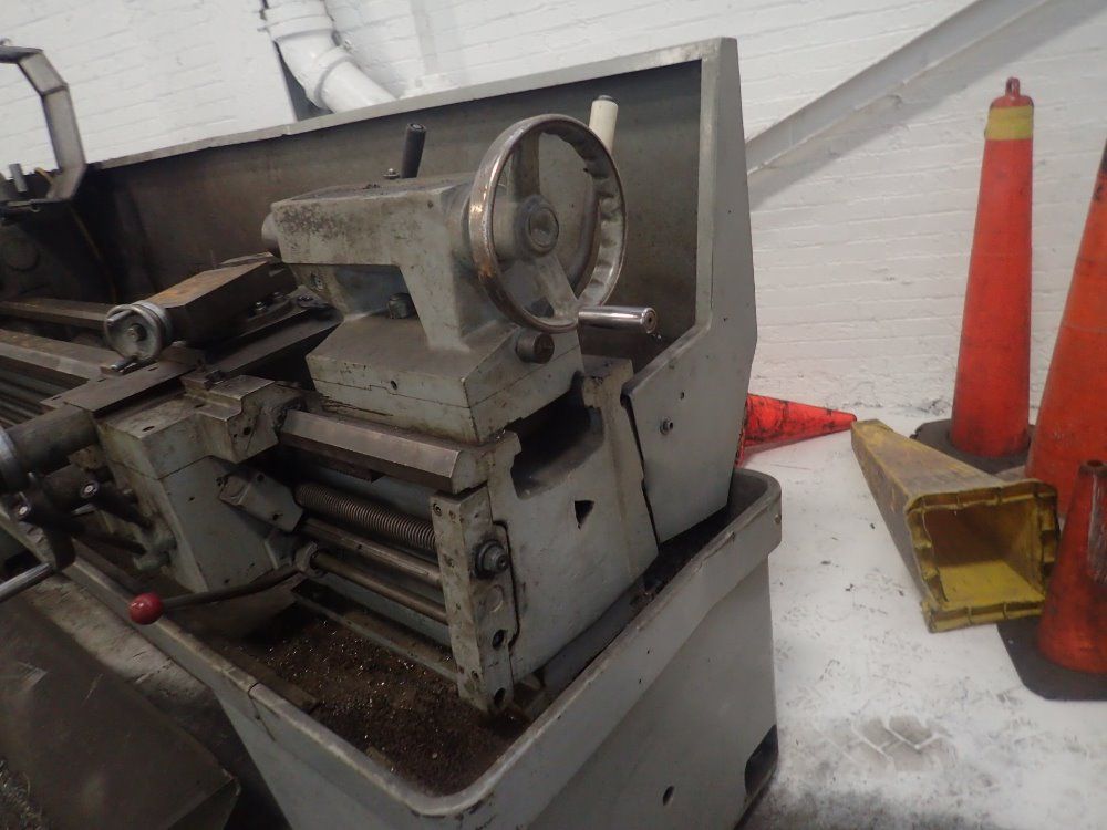 Clausing-colchester17 Lathe