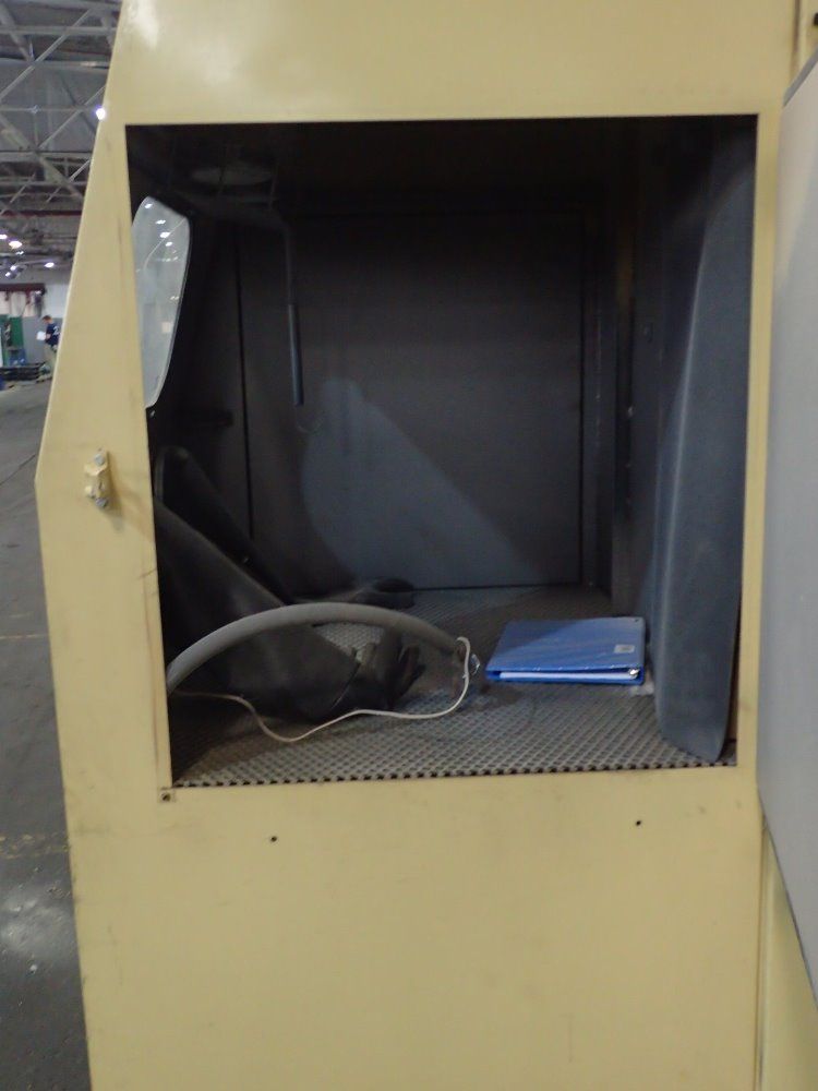 Empire Abrasive Equipment Blast Cabinet