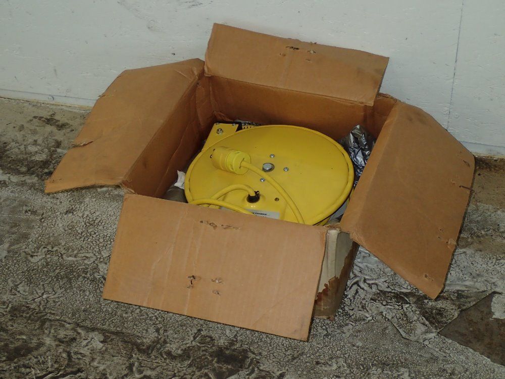 Daniel Woodhead Company Cord Reel