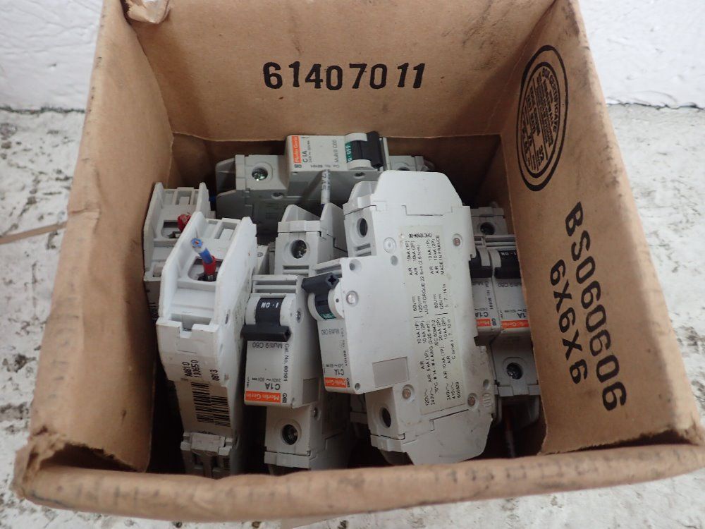Merlin=gerin Circuit Breakers
