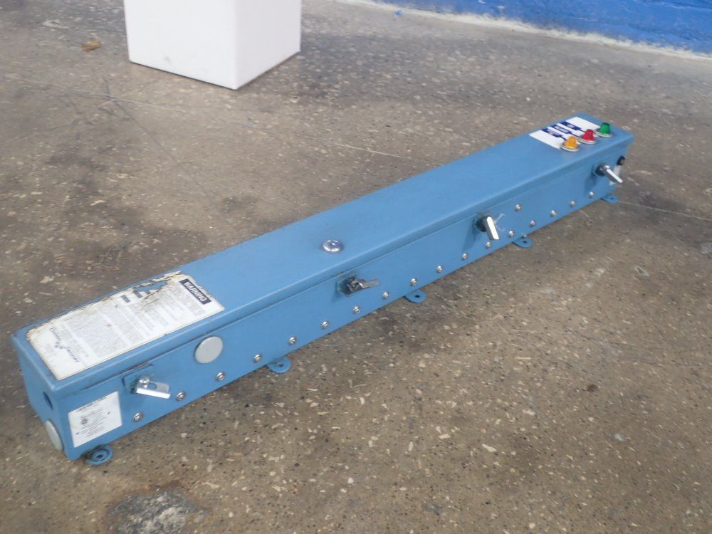 Dolan Jenner Light Curtain