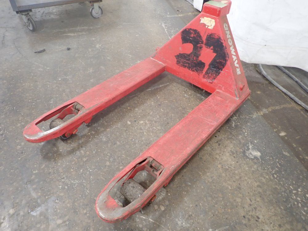 Raymond Pallet Jack
