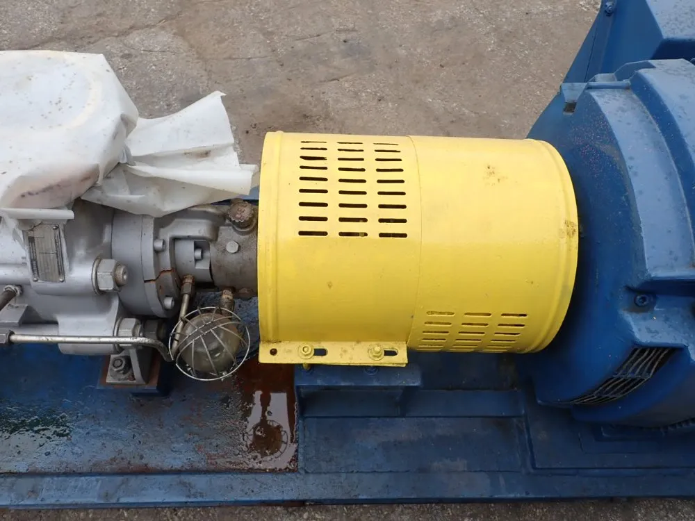 Halberg Pump W/ Stand