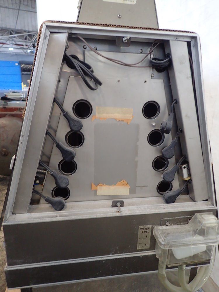 Q Panel Accelerated Weathering Tester