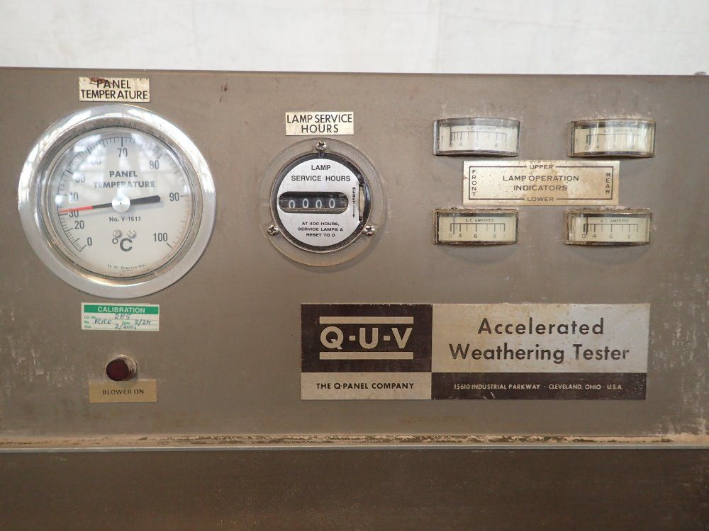 Q Panel Accelerated Weathering Tester