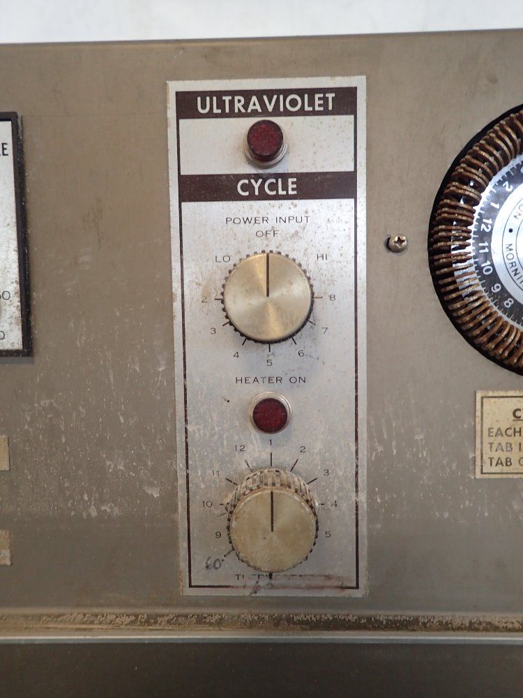 Q Panel Accelerated Weathering Tester