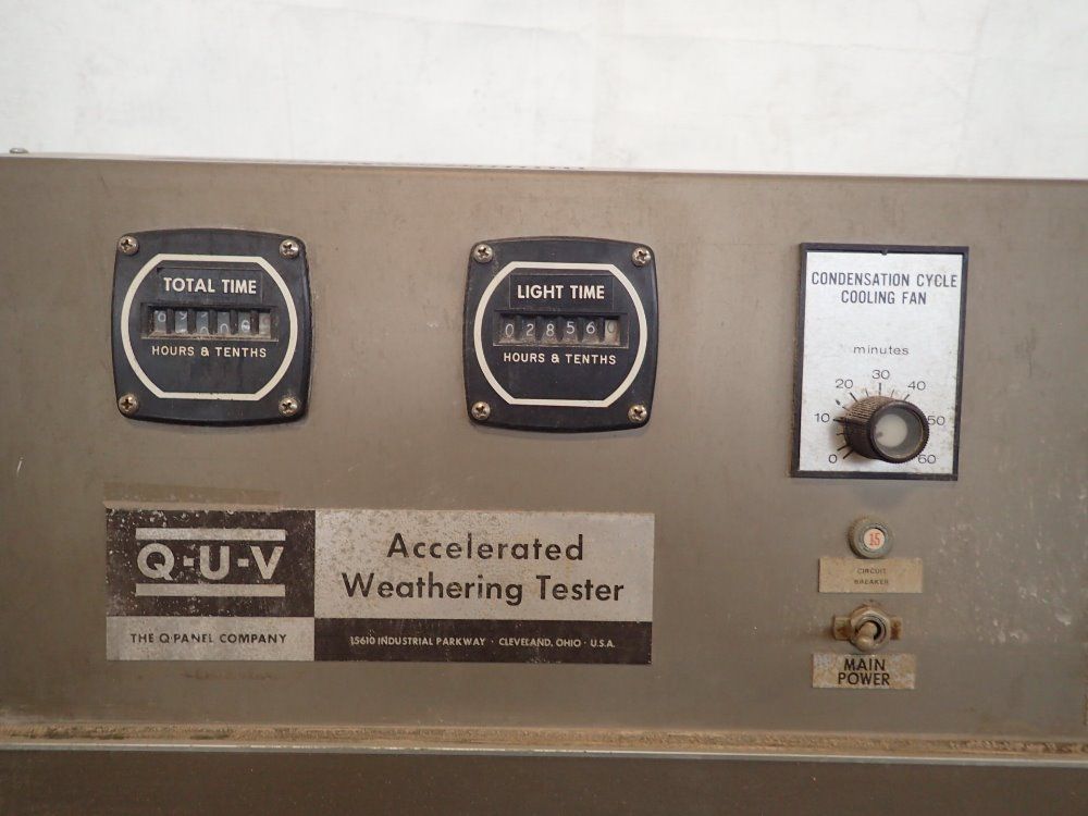 Q Panel Accelerated Weathering Tester