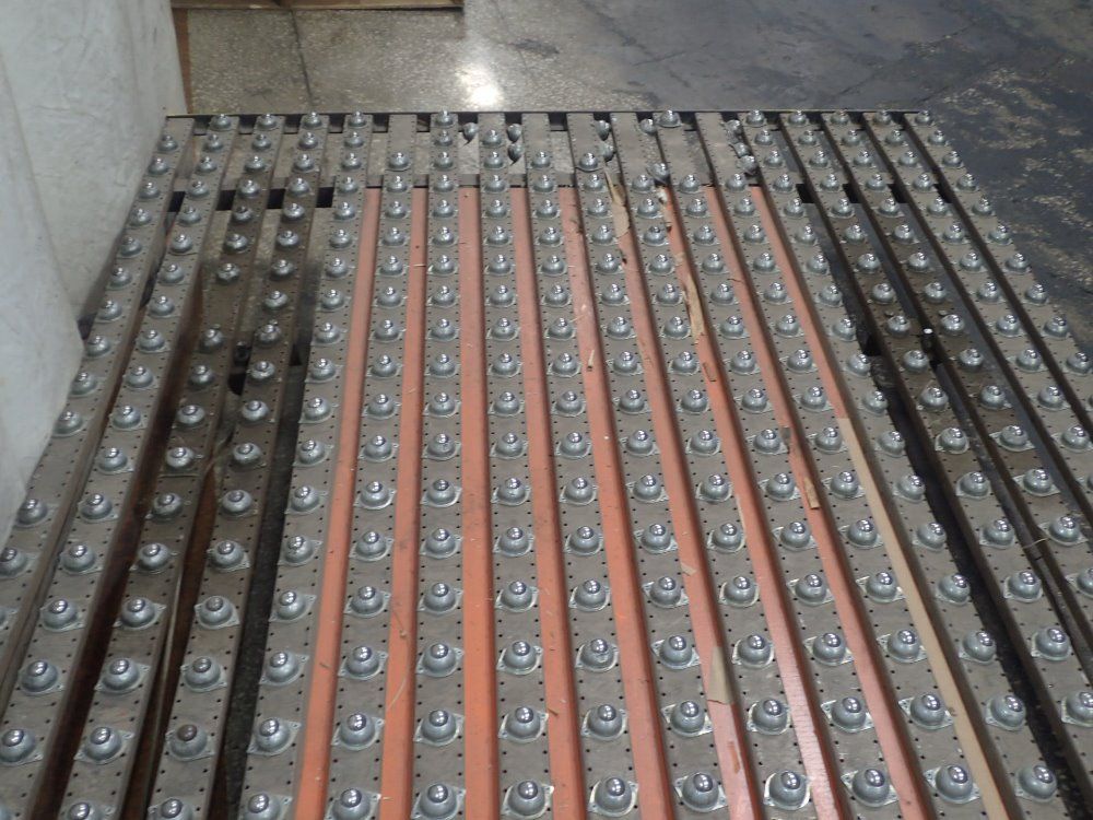 American Manufacturing Lift W/ Roller Transfer Conveyor