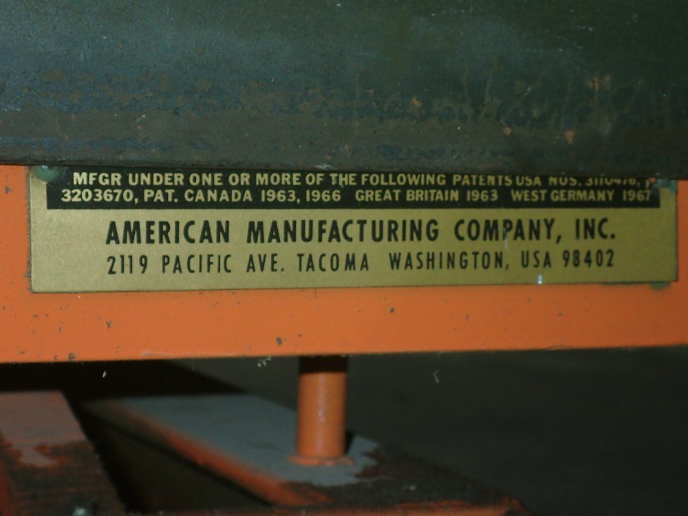 American Manufacturing Lift W/ Roller Transfer Conveyor
