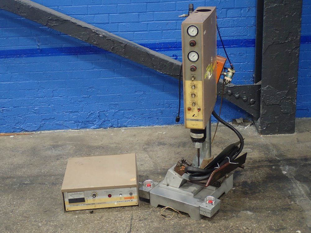 Cavitron Ultrasonic Welder