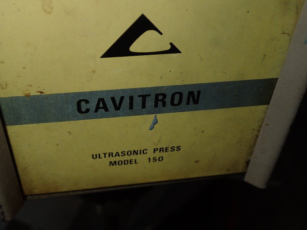 Cavitron Ultrasonic Welder