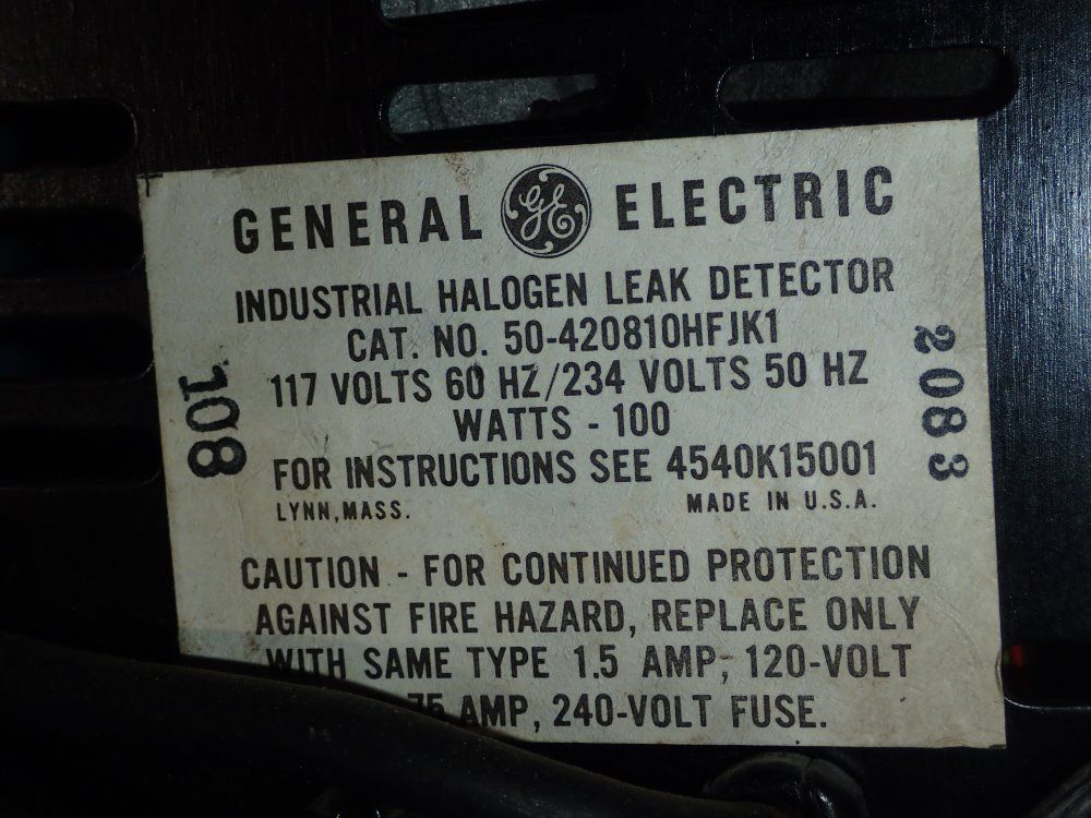 General Enclosure Halogen Leak Detector