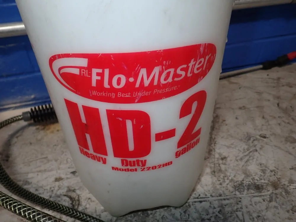 Flo Master Portable Sprayer