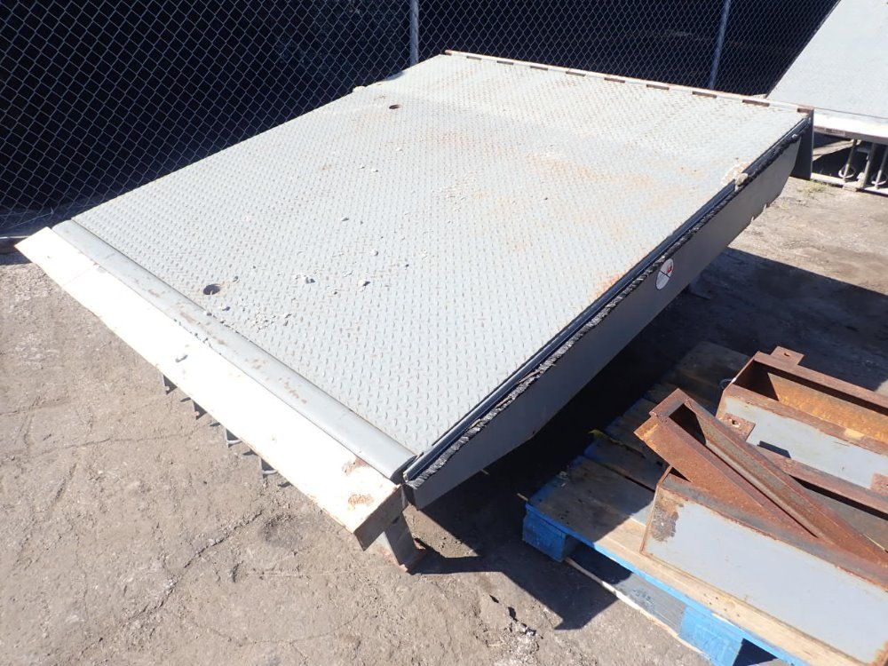 Rite-hite Dock Leveler