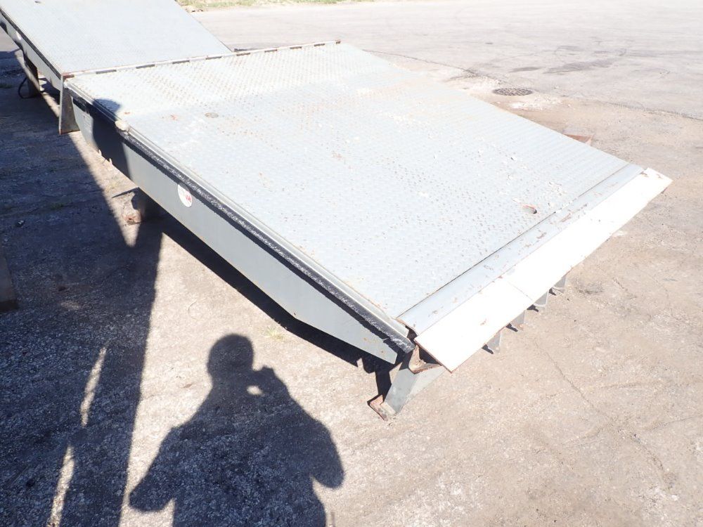 Rite-hite Dock Leveler