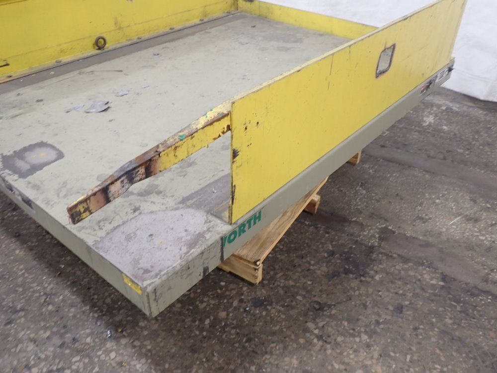South Worth Lift Table