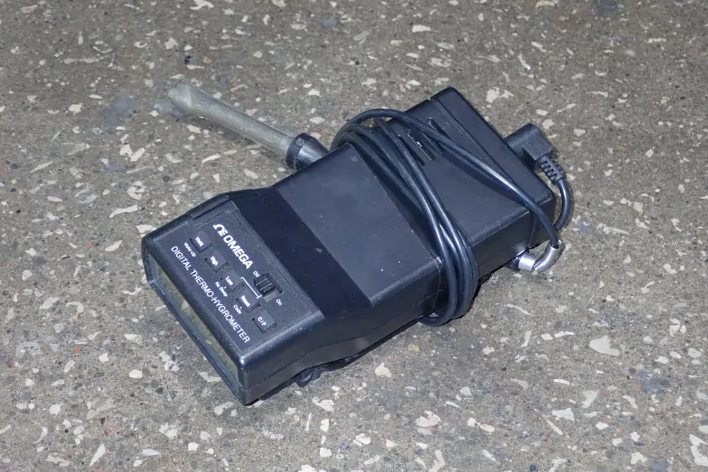 Omega Digital Thermo Hygrometer