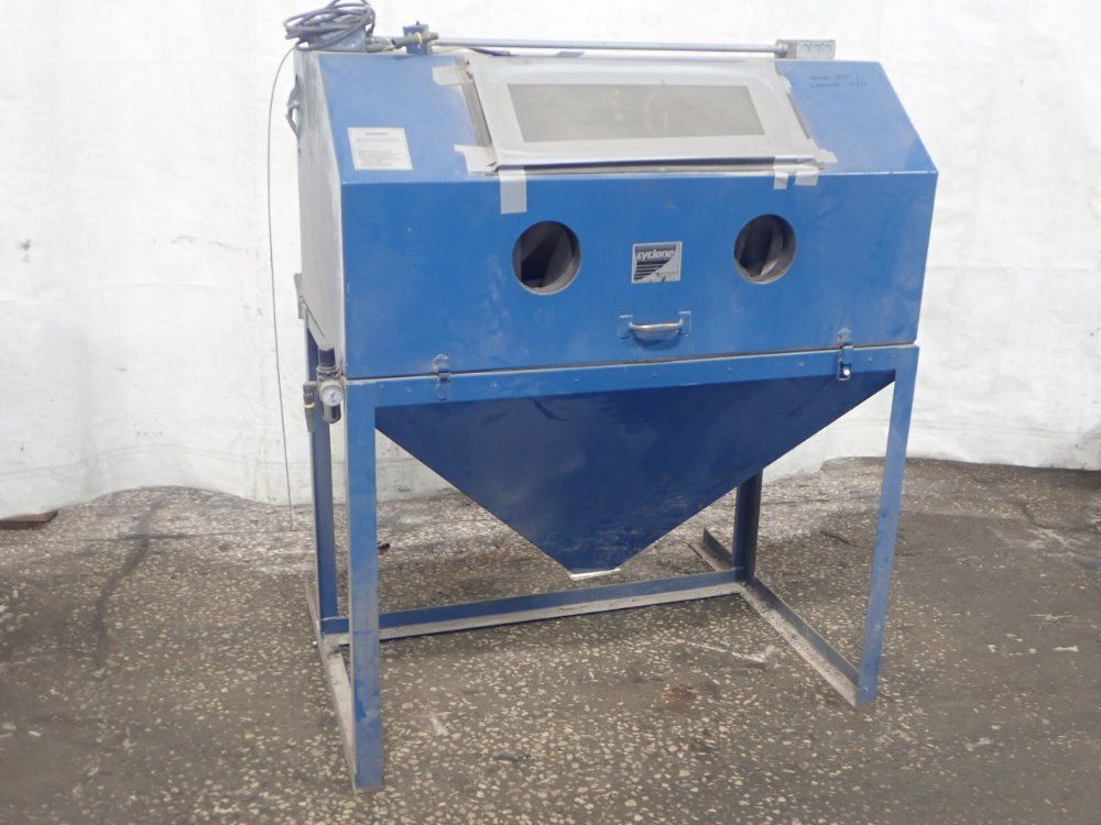 Cyclone Blast Cabinet