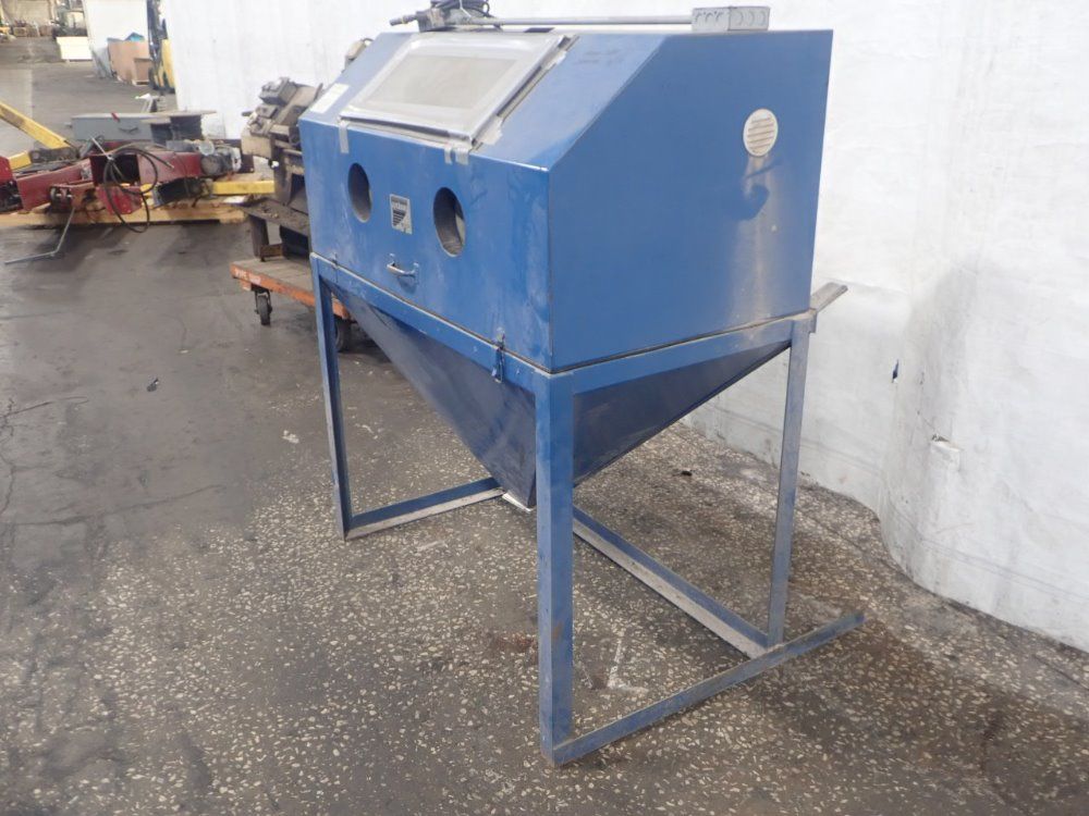 Cyclone Blast Cabinet
