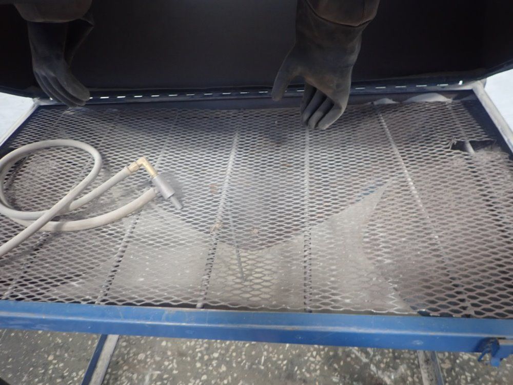 Cyclone Blast Cabinet