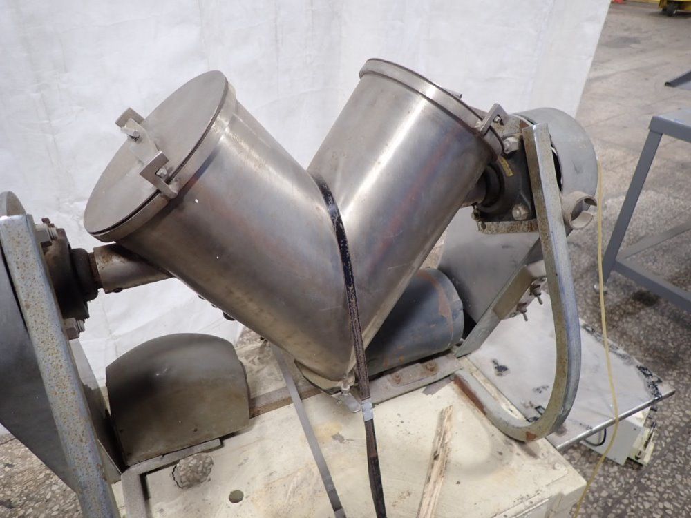 Patterson-kelly Liquid-solids Blender/ V Blender