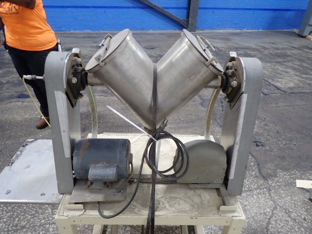 Patterson-kelly Liquid-solids Blender/ V Blender