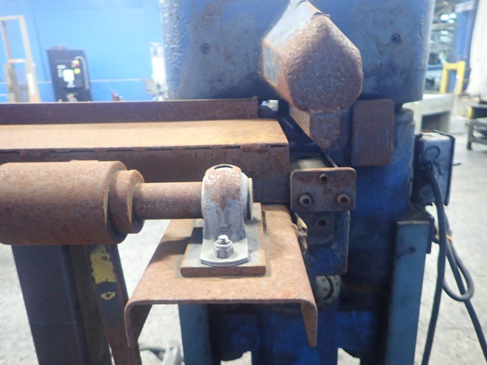 W.a. Whitney Hydraulic Cut-off Press