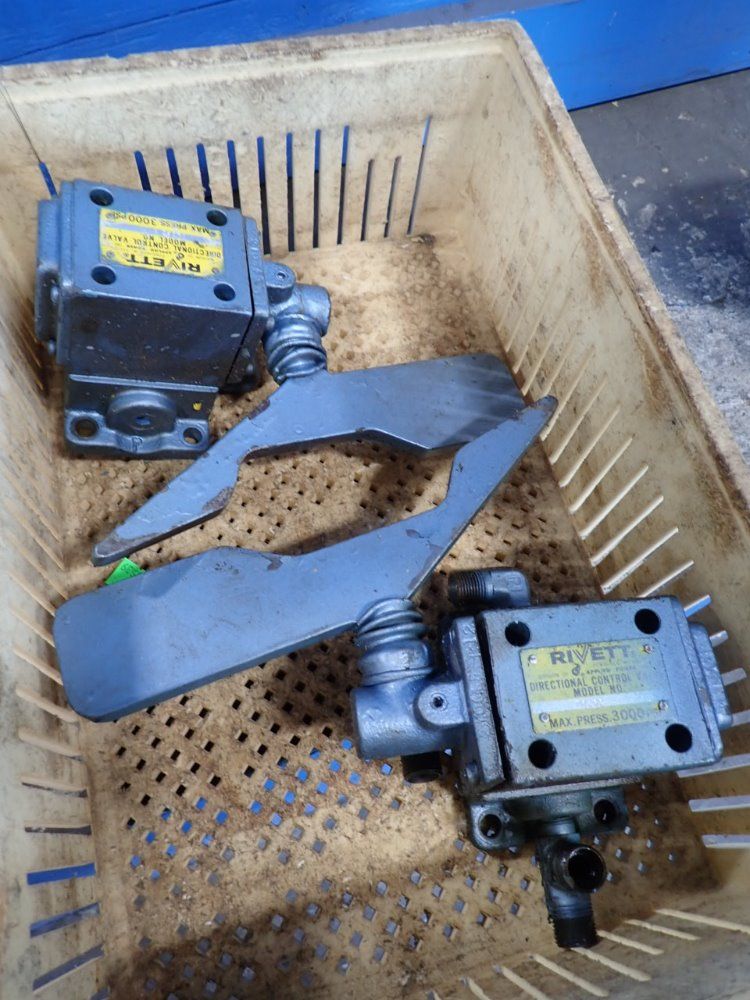 Rivett Directional Control Valves