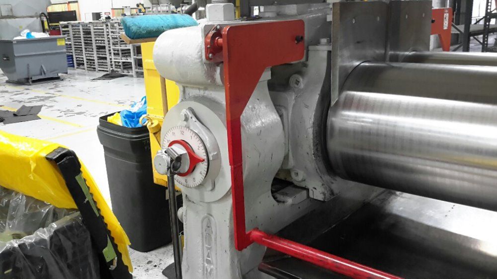 Adamson 150 Hp 60" Rubber Mill