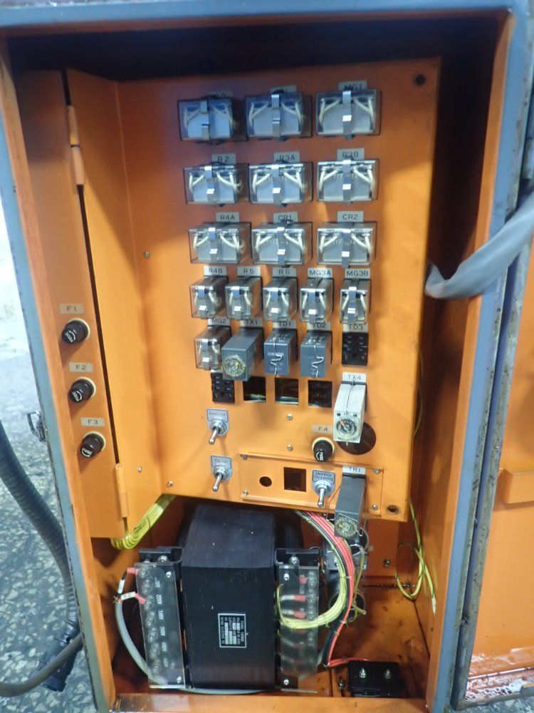 Autobar / Azuma Shimamoto Bar Feeder