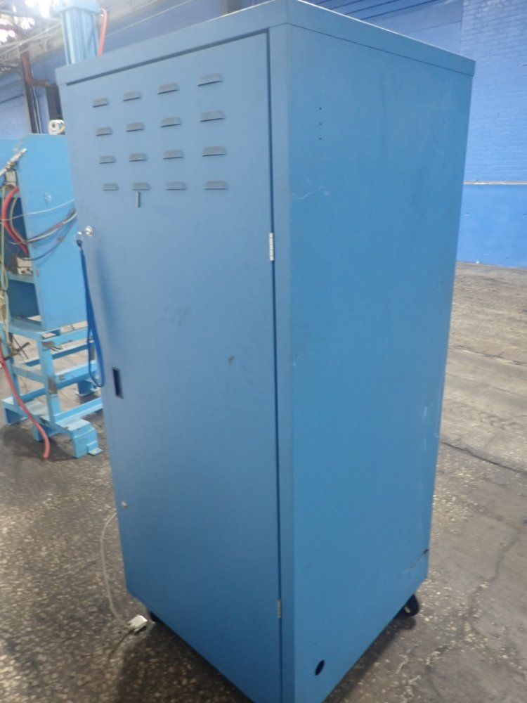 Adapto Workstation Enclosure