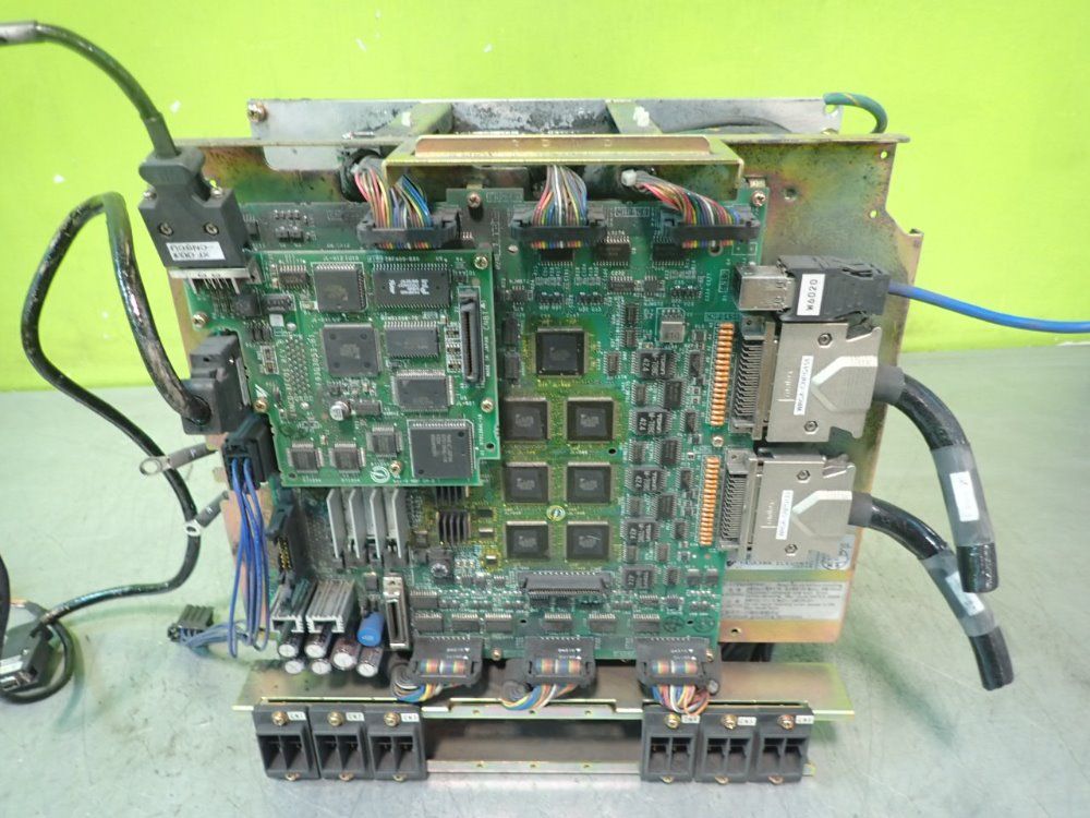 Yaskawa Cacr-up60aab Robot Servo Amplifier - Cacr-up60aab