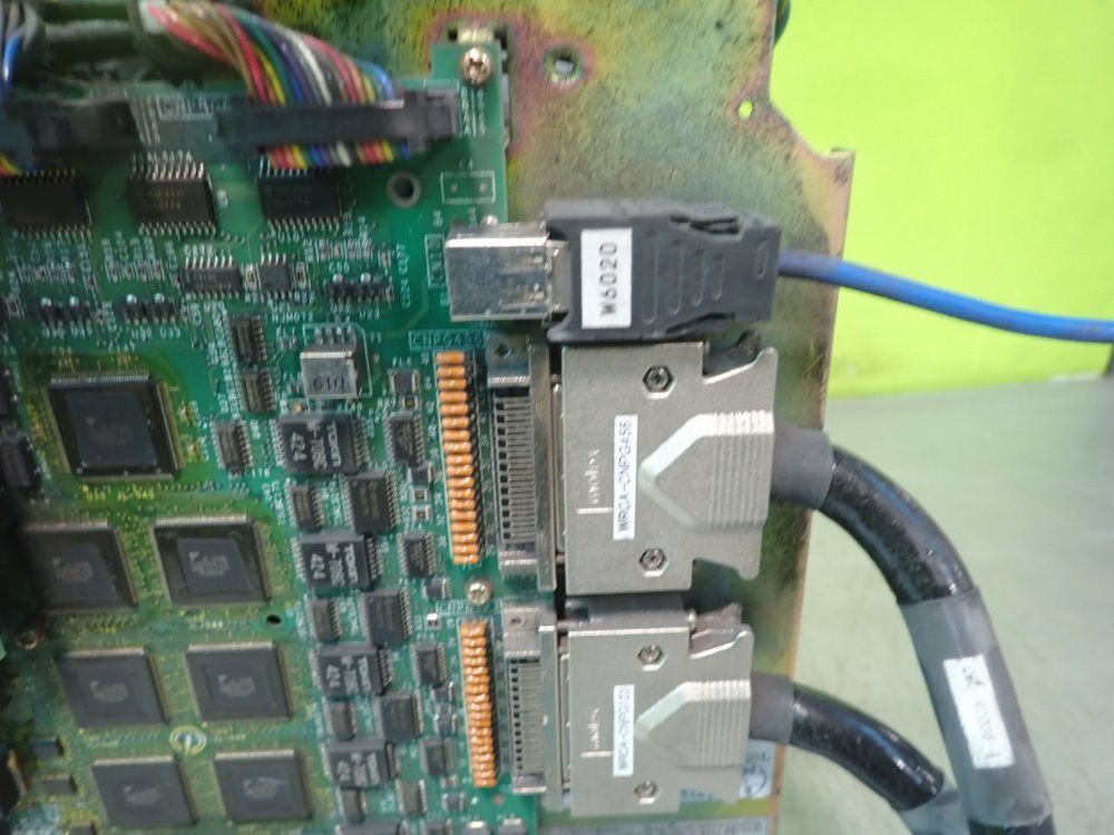 Yaskawa Cacr-up60aab Robot Servo Amplifier - Cacr-up60aab