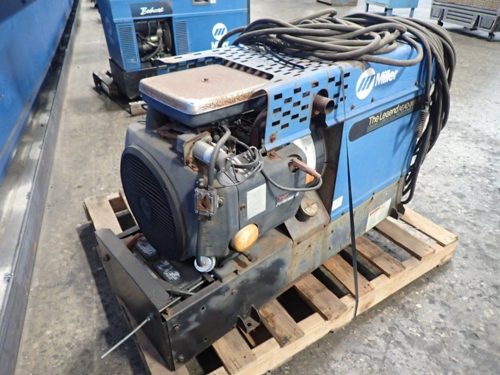 Miller 5kw 200a The Legend Aead-200le Gasoline Welder / Generator - The Legend Aead-200le