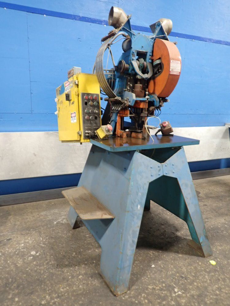 Universl Metalcraft Riveter