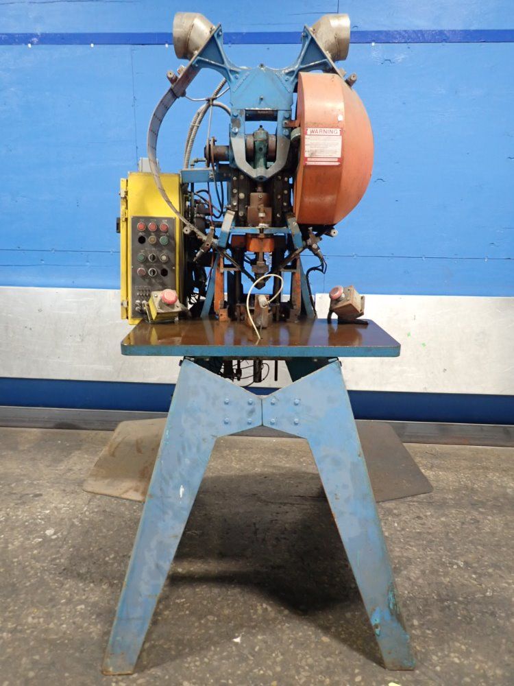 Universl Metalcraft Riveter