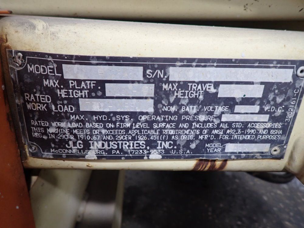 Jlg 750# 25' Cm-2546 Platform Scissor Lift - Cm-2546
