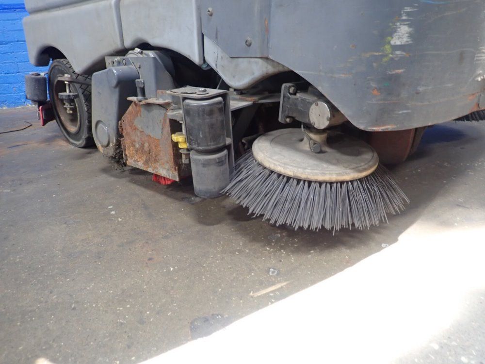 Nilfisk Advance Floor Sweeper