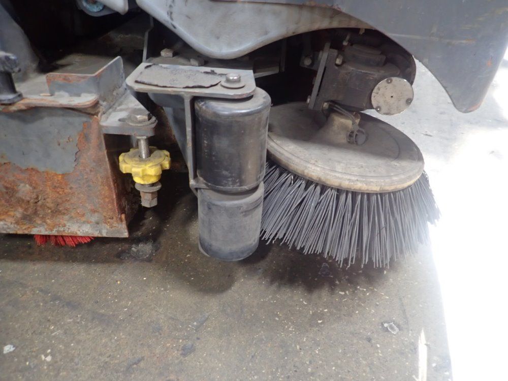 Nilfisk Advance Floor Sweeper