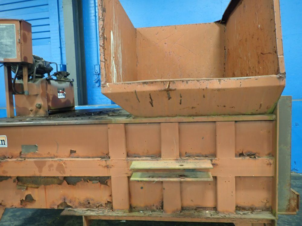 Mcclain Hydraulic Compactor