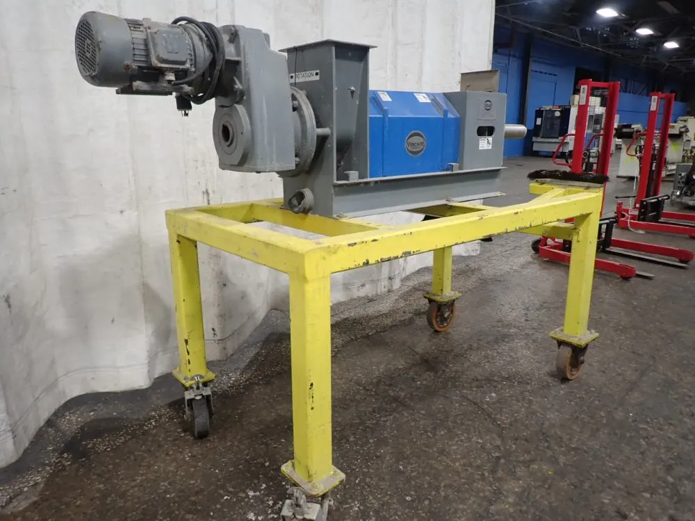 Vincent Corp. 10 1/2 X 6 3/4" Opening Vincent Corp. Cp-6 Screw Press - Cp-6