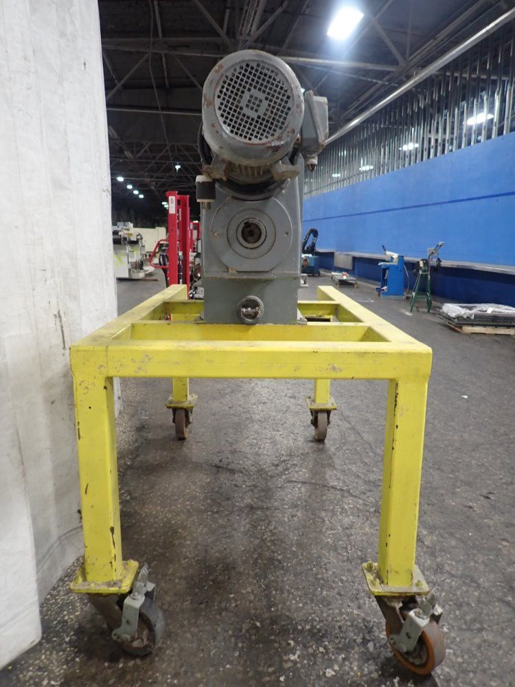 Vincent Corp. 10 1/2 X 6 3/4" Opening Vincent Corp. Cp-6 Screw Press - Cp-6