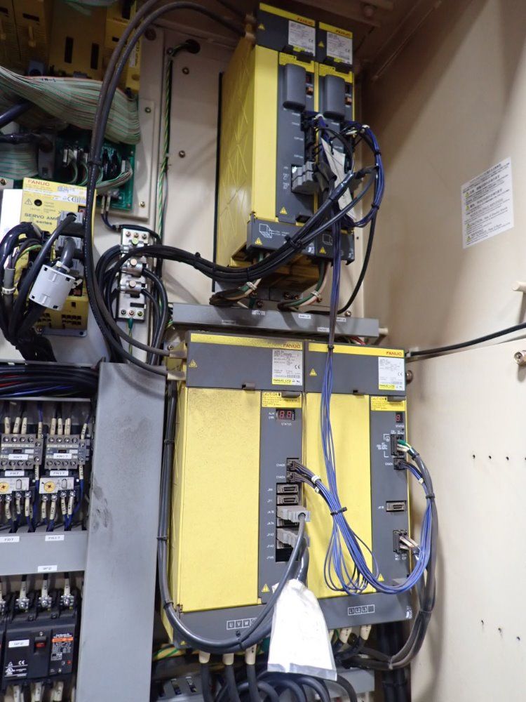 Okk 20" X 16" Vp400 Cnc Vmc - Vp400