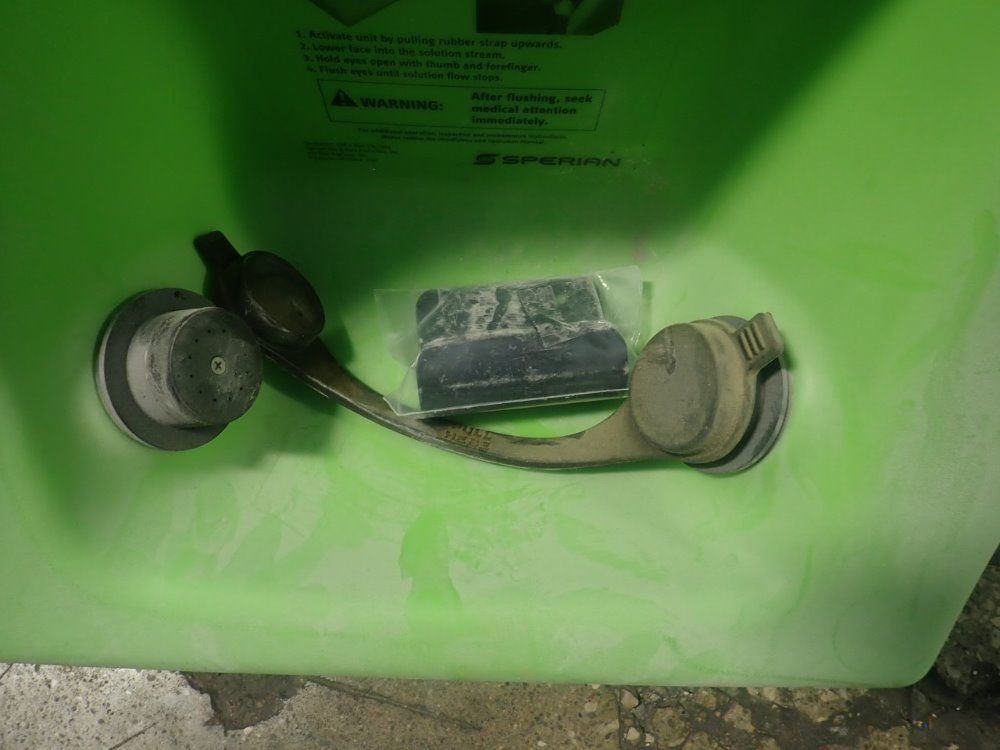 Sperian Emergency Eyewash Station