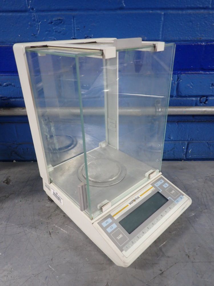 Sartorius Digital Scale