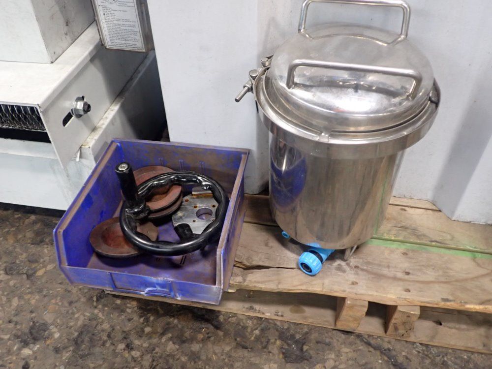 Supertec 10" X 20" Sg - 3a1020 Surface Grinder - Sg - 3a1020